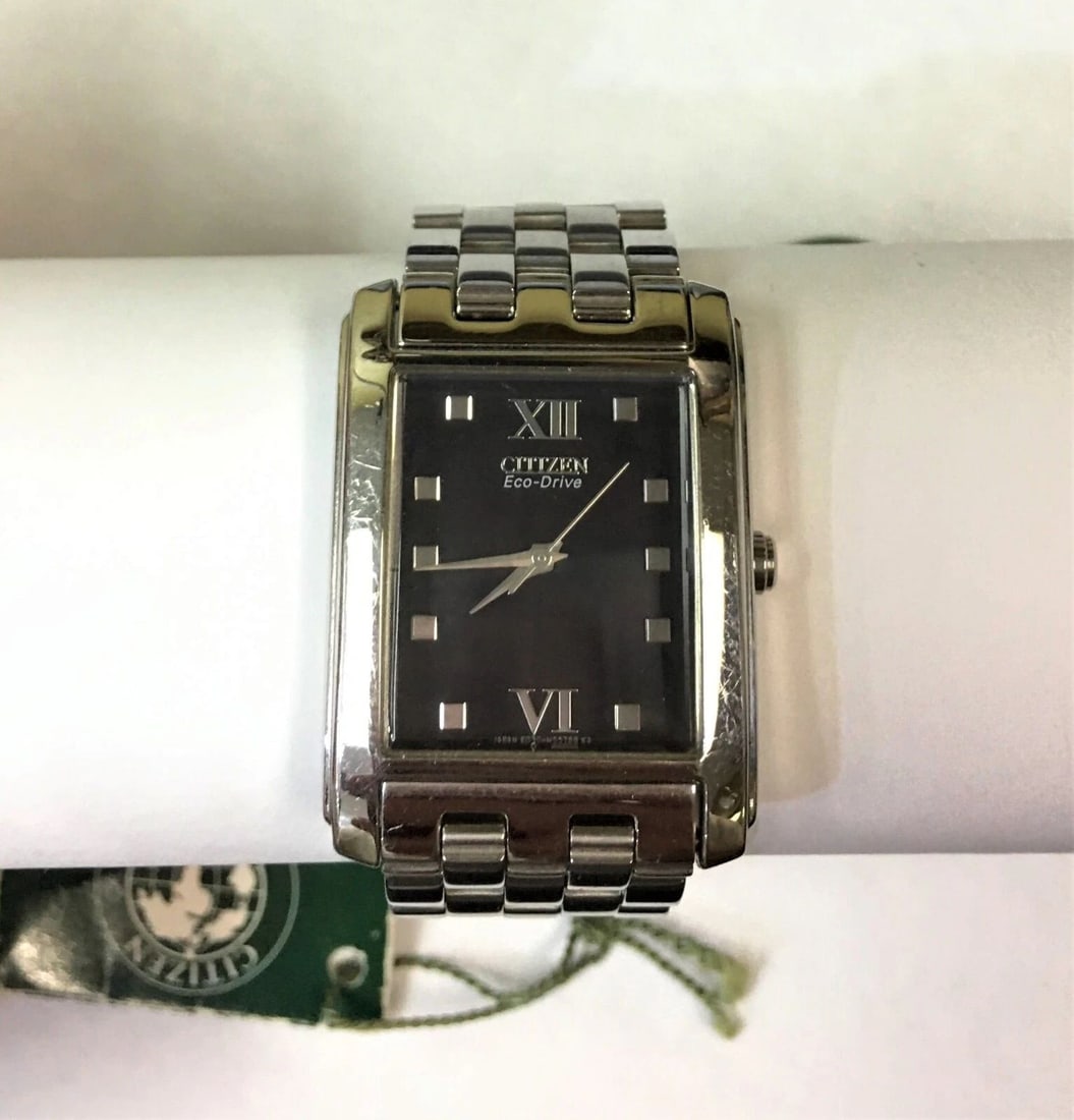 MEN'S STAINLESS STEEL CITIZEN ECO DRIVE SQUARE WATCH E030-H31713 (1 of 2)