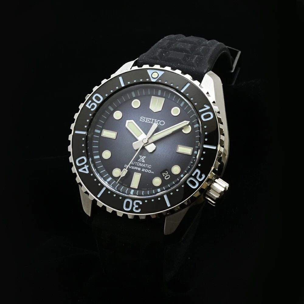 SEIKO PROSPEX 1968 MECHANICAL DIVER'S MODERN DESIGN SBDX049(8L35-01K0) (1 of 2)
