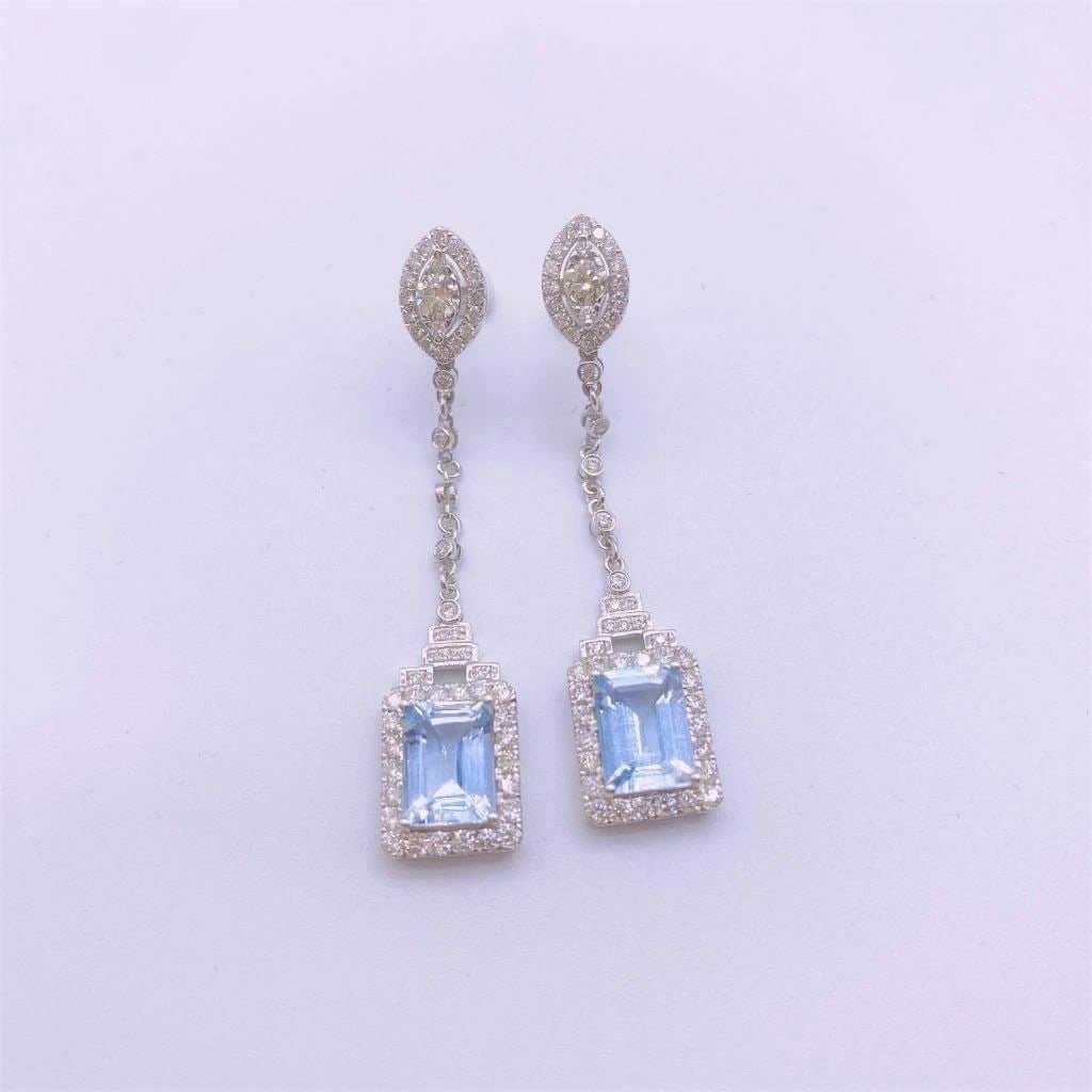 18KT 4CT RARE GORGEOUS AQUAMARINE DIAMOND EARRINGS (1 of 2)