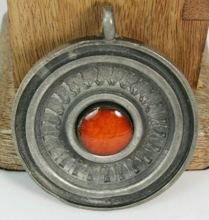 LYS GORD DESIGN DENMARK VINTAGE RED CORAL PEWTER SUN PENDANT: LYS GORD DESIGN DENMARK VINTAGE RED CORAL PEWTER SUN PENDANT Description LYS GORD DESIGN DENMARK VINTAGE RED CORAL PEWTER SUN PENDANT FS! Item is in good condition. May show signs of wear and/or tarni