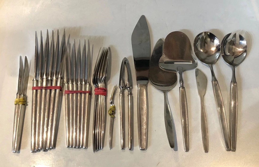 149 PIECE GEORG JENSEN STERLING SILVER CYPRESS FLATWARE SET & CHAS WOLF NY CASE: 149 PIECE GEORG JENSEN STERLING SILVER CYPRESS FLATWARE SET & CHAS WOLF NY CASE 149 PIECE GEORG JENSEN STERLING SILVER CYPRESS FLATWARE SET & CHAS WOLF NY CASE SJ- TOOO Stunning 149 Piece Georg Jensen