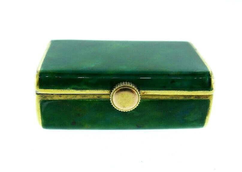 JUVENIA STERLING SILVER MALACHITE WATCH: JUVENIA STERLING SILVER MALACHITE WATCH Vintage Juvenia sterling silver malachite watch Can be reworked in a pendant Stamped with the Juvenia maker's mark, a hallmark for sterling silver and a serial