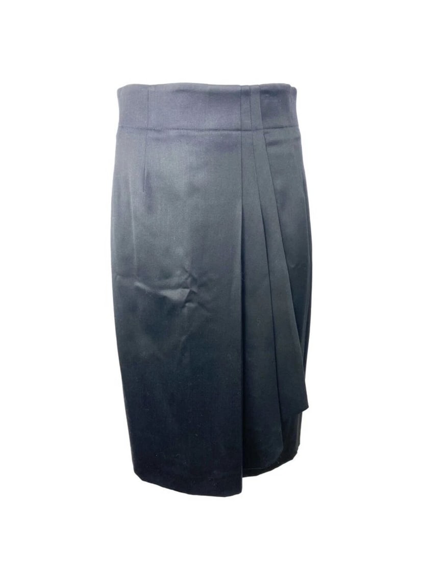 JLS PARIS SCHERRER BOUTIQUE BLACK SKIRT, SIZE 40: JLS PARIS SCHERRER BOUTIQUE BLACK SKIRT, SIZE 40 JLS PARIS SCHERRER BOUTIQUE BLACK SKIRT, SIZE 40 The skirt features pleated front design with front slit, rear zip closure and mid length. Length: 25 i