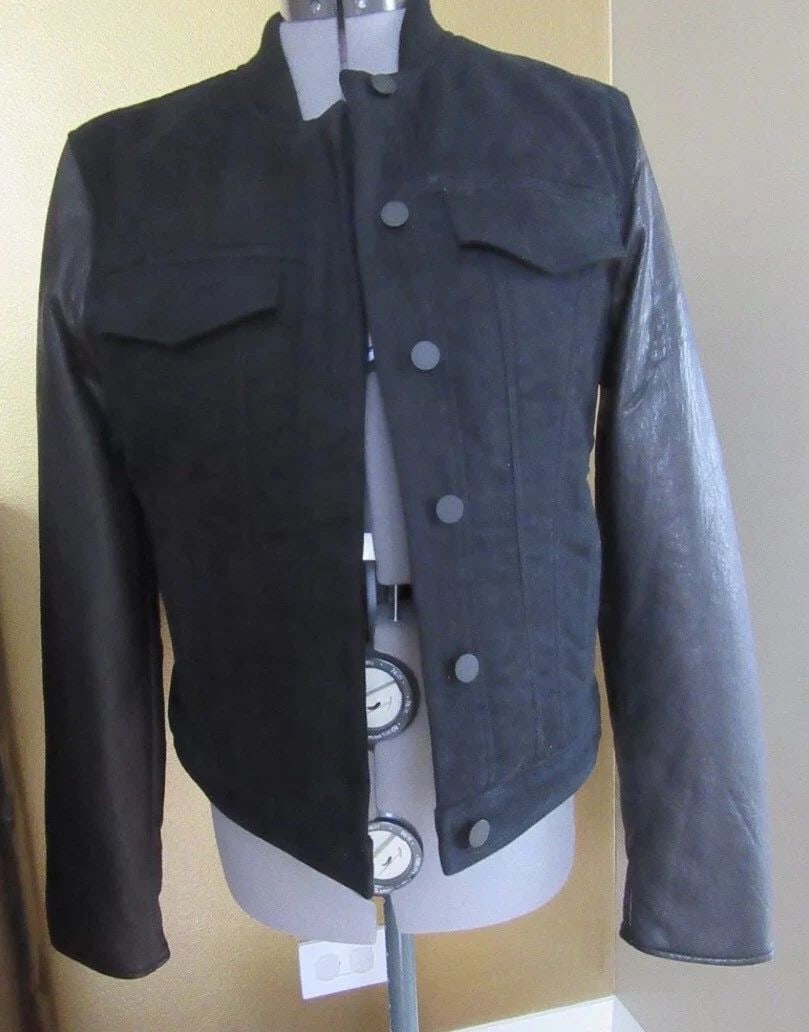 T BY ALEXANDER WANG COTTON AND LEATHER BOMBER JACKET SIZE SMALL: T BY ALEXANDER WANG COTTON AND LEATHER BOMBER JACKET SIZE SMALL T BY ALEXANDER WANG COTTON AND LEATHER BOMBER JACKET SIZE SMALL This is a must for a collector!