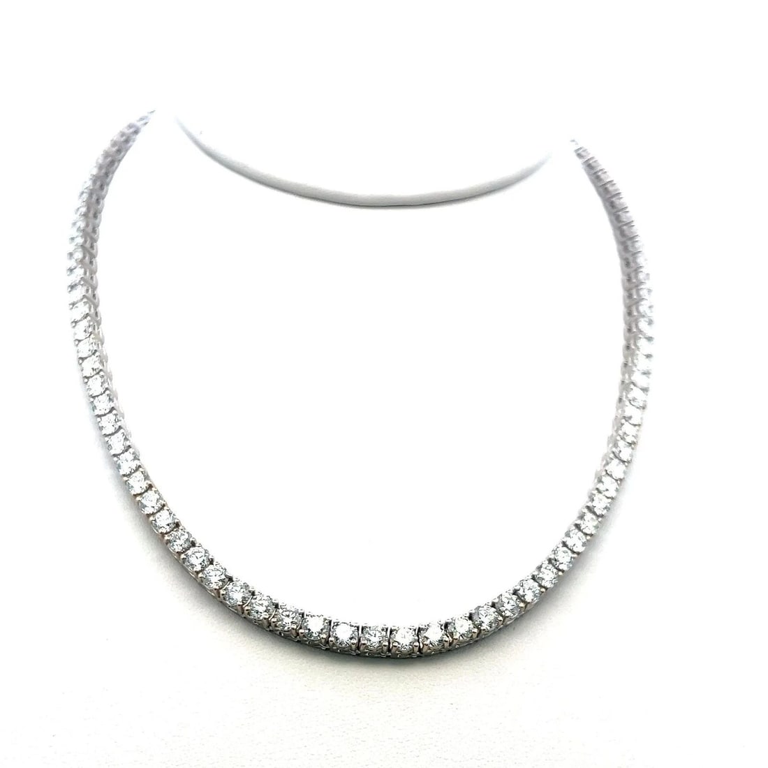 20.02 CARAT ROUND BRILLIANT G VS DIAMOND 18 KARAT WHITE GOLD RIVIERA NECKLACE (1 of 2)