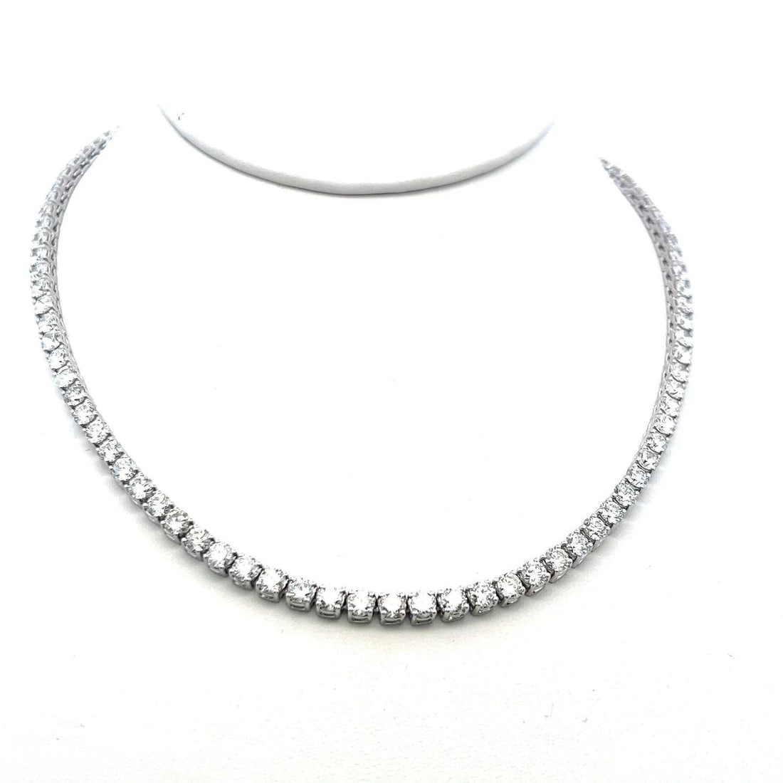 20.33 CARAT ROUND BRILLIANT G VS DIAMOND 14 KARAT WHITE GOLD RIVIERA NECKLACE (1 of 2)