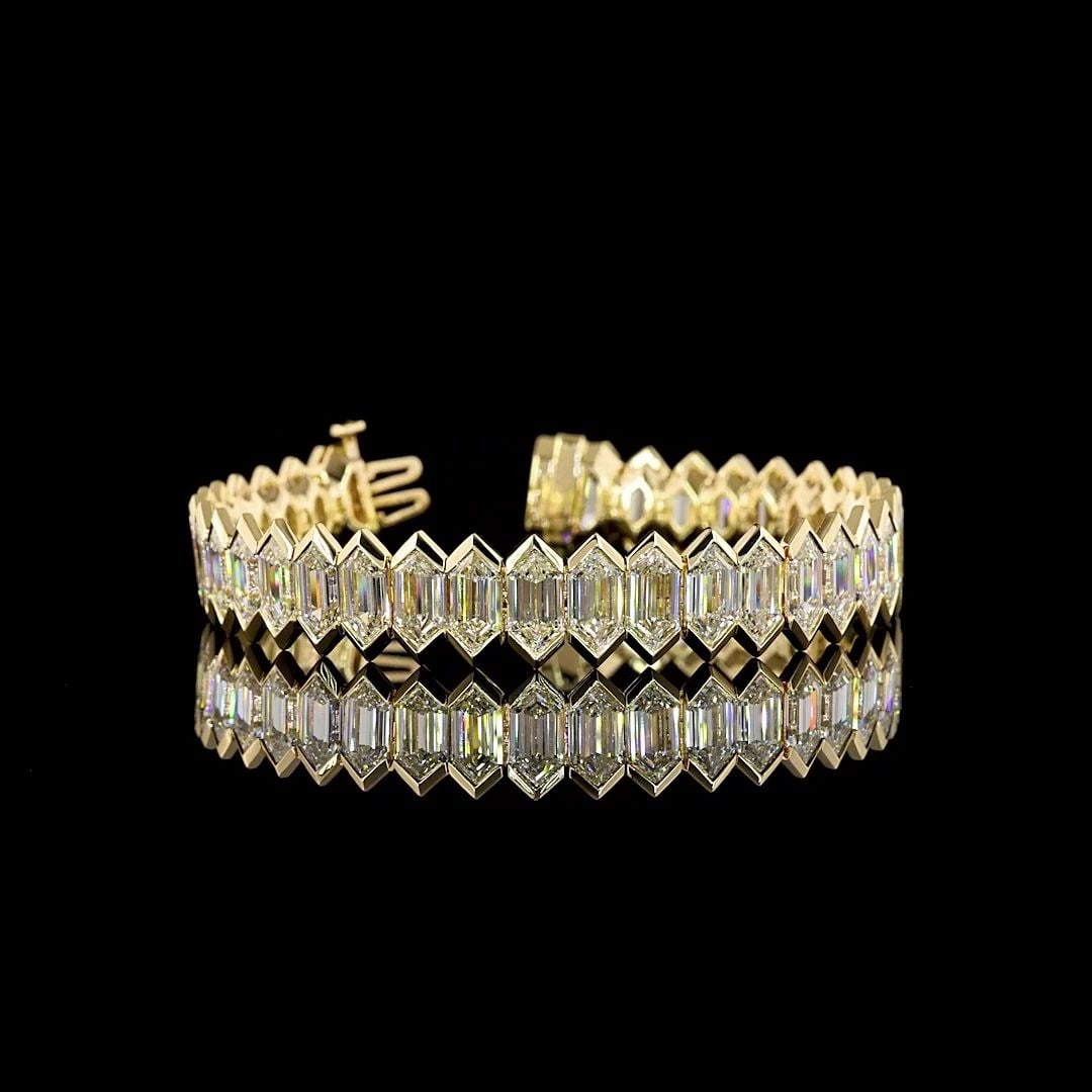 LAB-GROWN 37.72 CARAT STEP MARQUISE E-VVS2 DIAMOND 14K WHITE GOLD TENNIS BRACELE (1 of 2)
