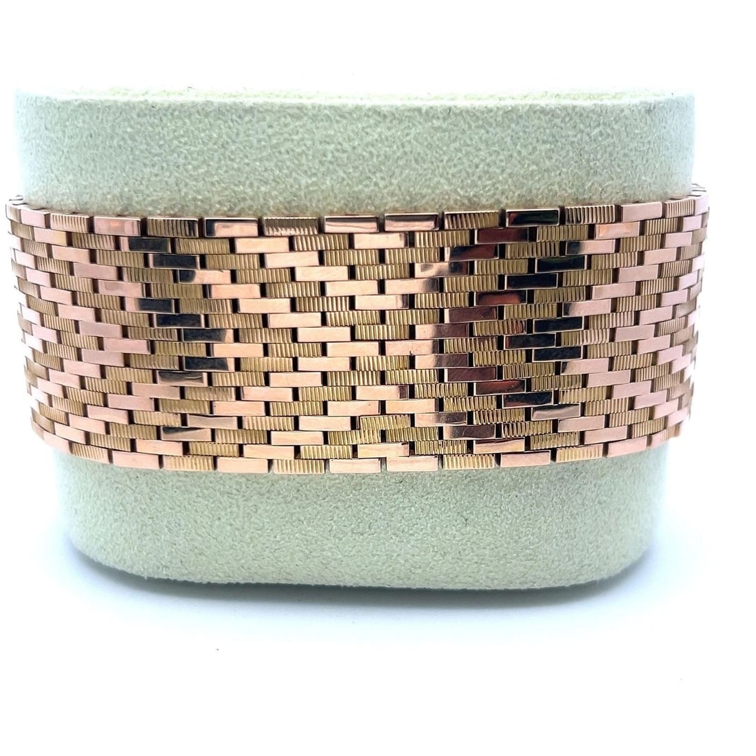 VINTAGE 94.10 GRAMS 18 KARAT TWO TONE GOLD RETRO BRACELET (1 of 2)