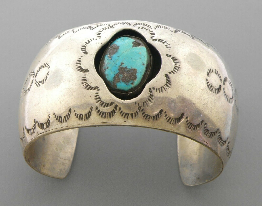 VINTAGE NAVAJO STERLING SILVER SHADOW TURQUOISE CUFF: VINTAGE TURQUOISE STERLING SILVER CUFF Vintage Navajo Turquoise shadow box sterling silver cuff bangle Measures 2.43" inside measurement Measures 1.45" Wide Vintage, Pre-owned, in good condition for i