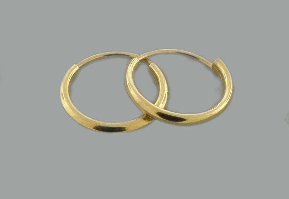NEW 14K YELLOW GOLD SMALL BABY ROUND TUBE HOOP EARRINGS (1 of 2)
