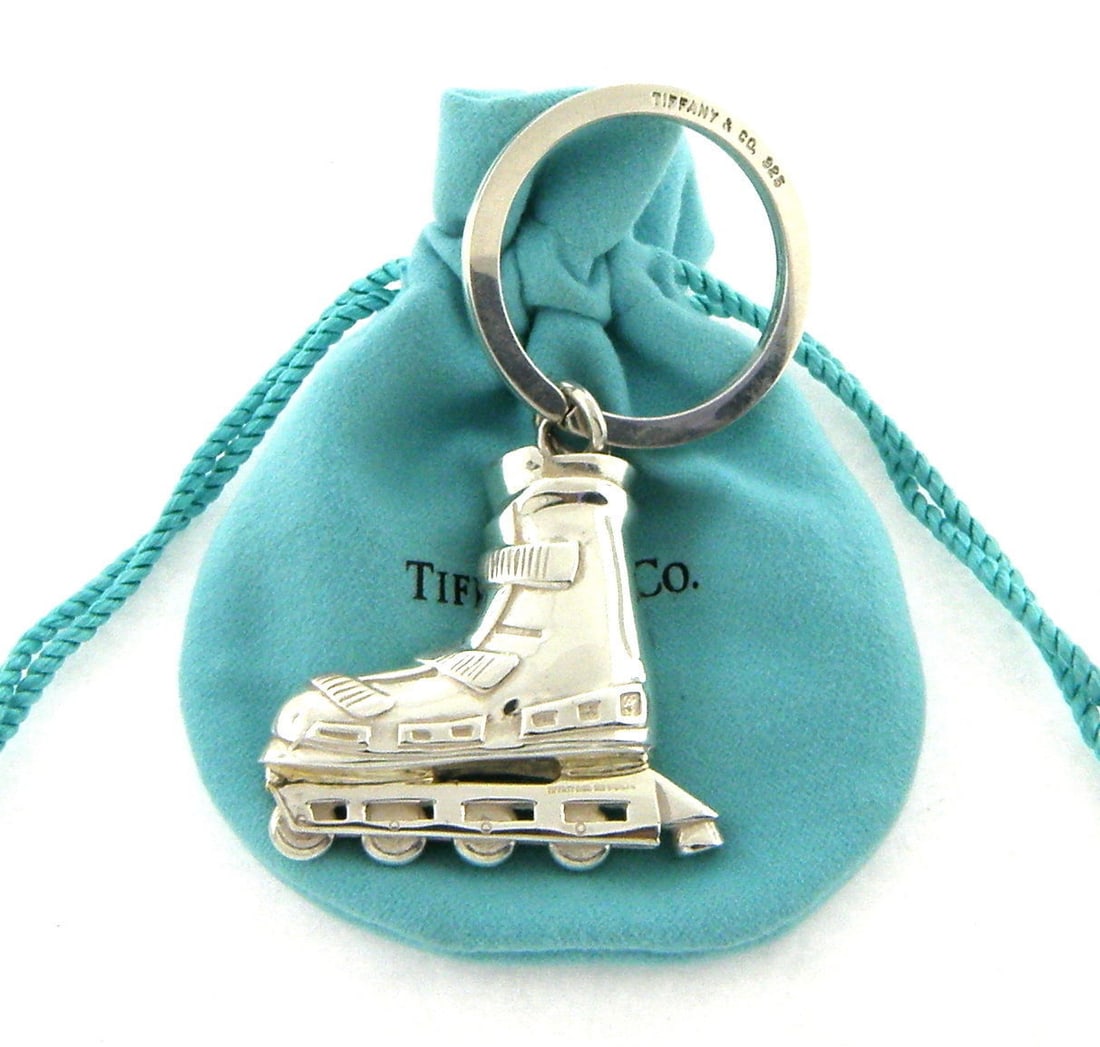 TIFFANY & Co. STERLING SILVER ROLLERBLADE KEYRING HUGE (1 of 2)