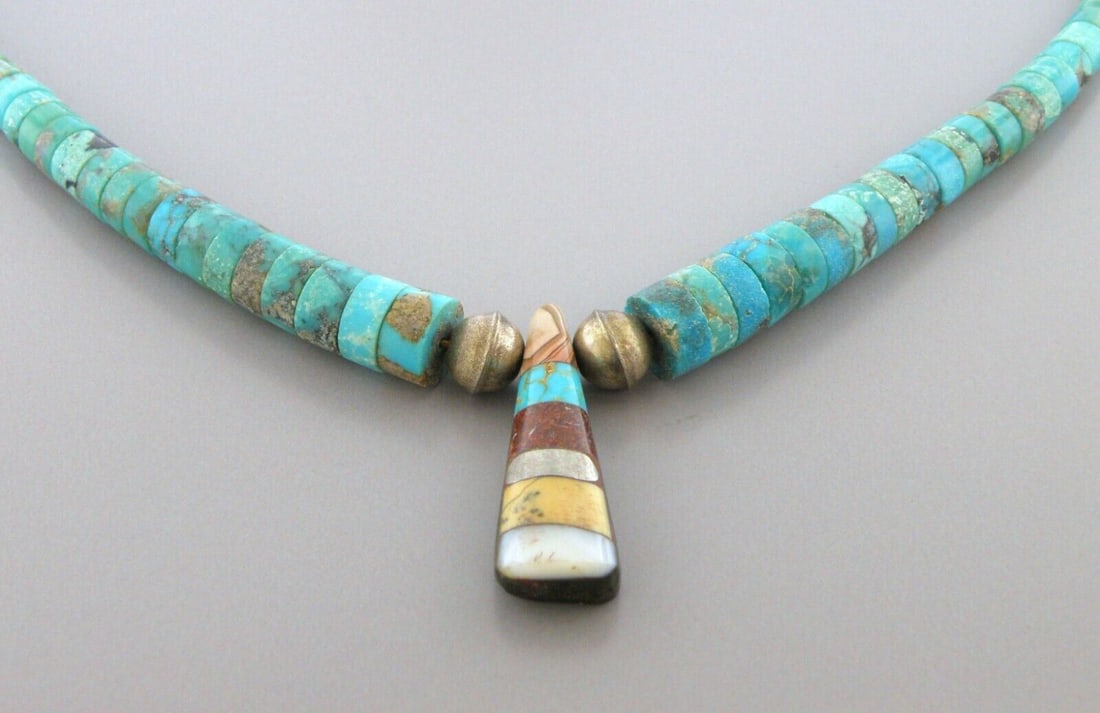 VINTAGE BEAUTIFUL SANTO DOMINGO STERLING SILVER INLAY TURQUOISE NECKLACE (1 of 2)