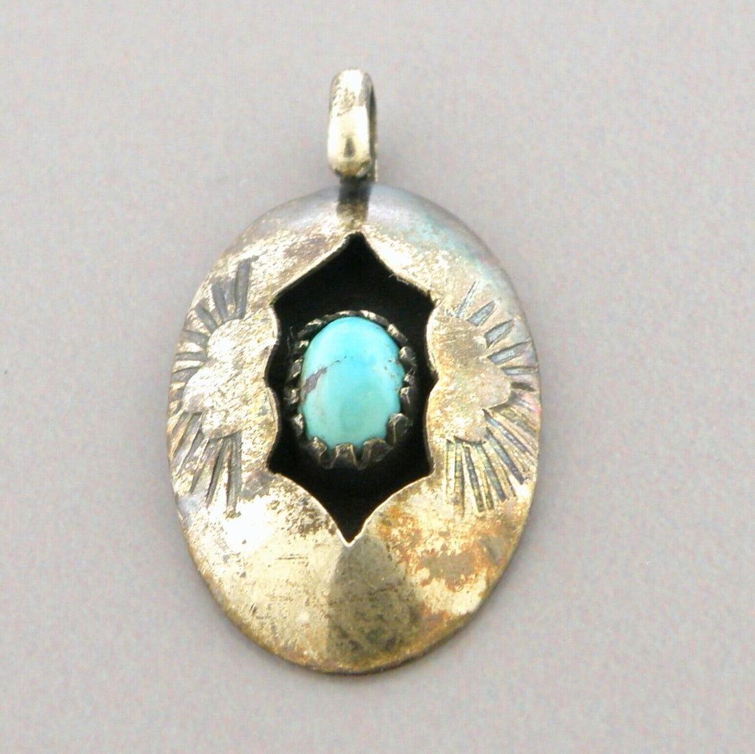 VINTAGE NAVAJO STERLING SILVER TURQUOISE SHADOW BOX PENDANT (1 of 2)