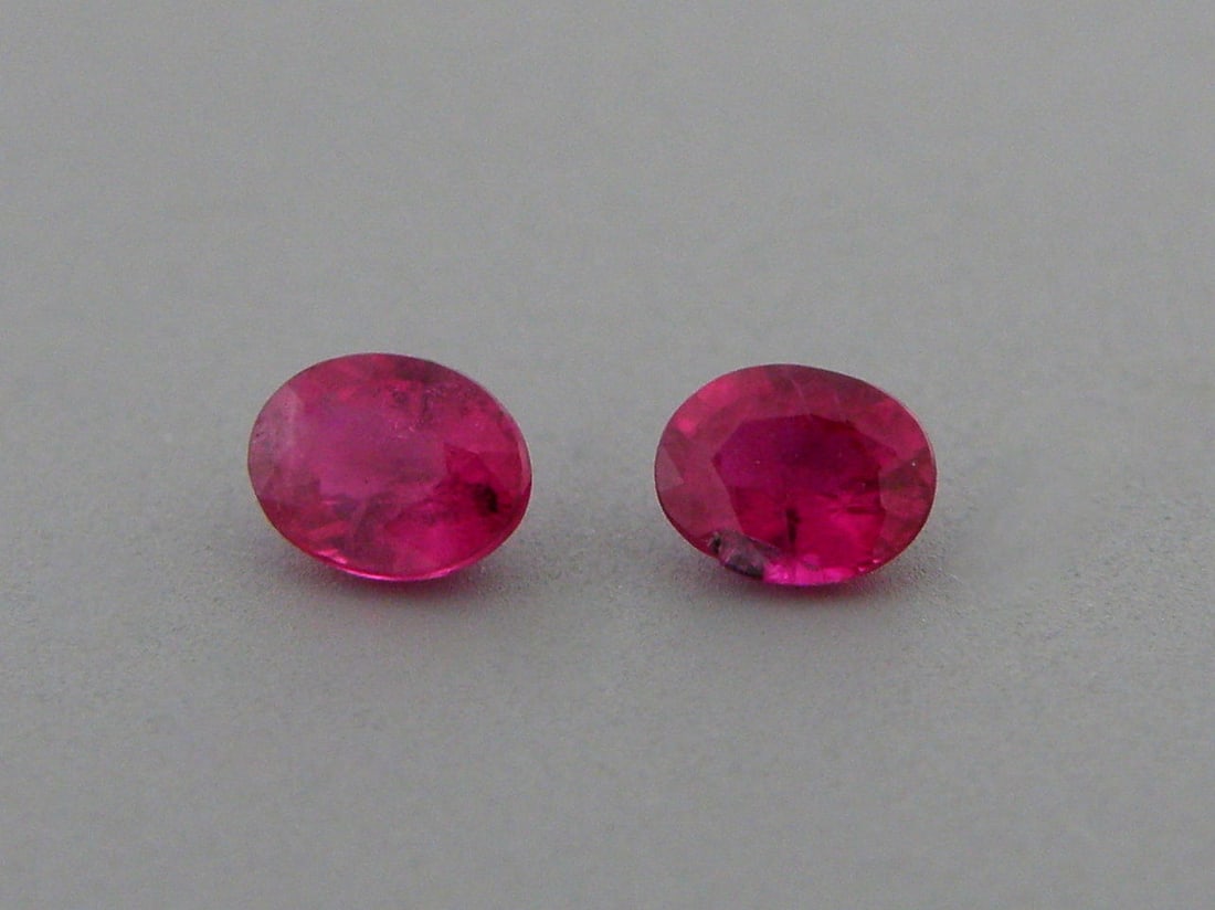 5x3mm OVAL CUT MATCHING PAIR LOOSE NATURAL RUBY (1 of 1)