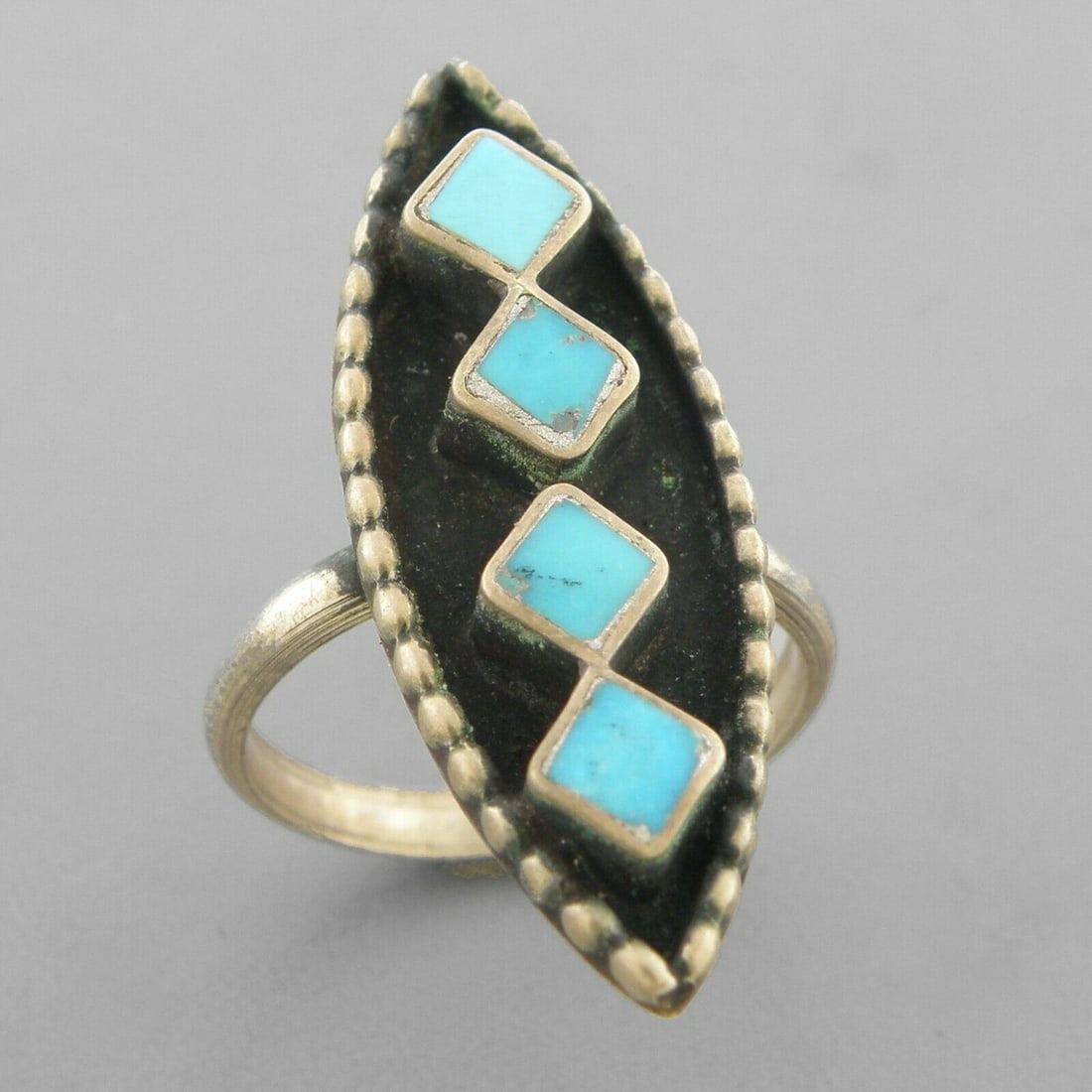VINTAGE NAVAJO STERLING SILVER TURQUOISE RING SIZE 7 (1 of 1)