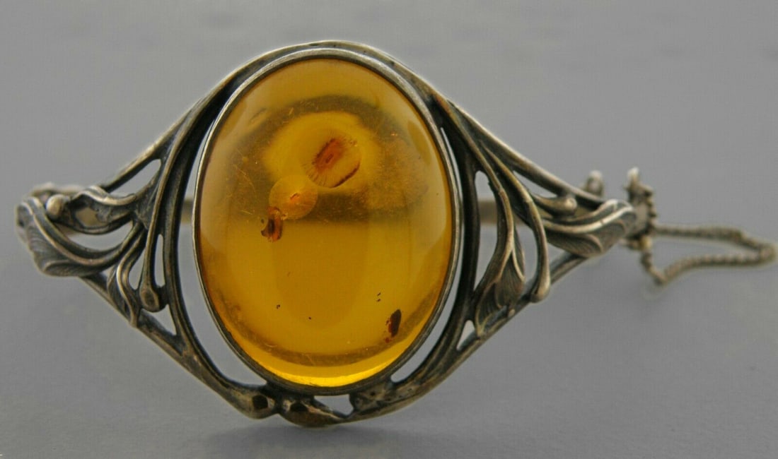 VINTAGE BEAUTIFUL STERLING SILVER GEMSTONE BANGLE (1 of 2)