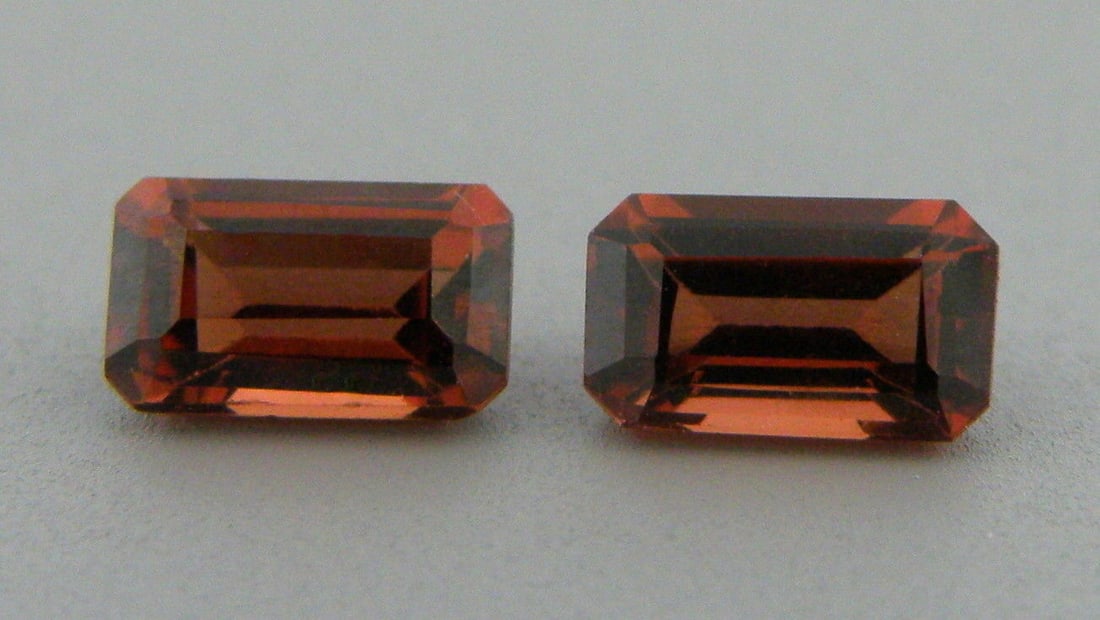 8x6mm MATCHING PAIR LOOSE NATURAL EMERALD CUT GARNET (1 of 1)