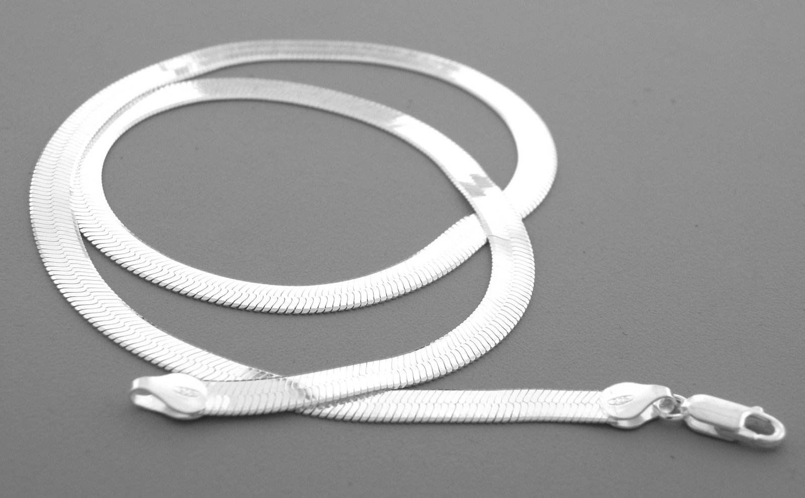 STERLING SILVER 5.5mm MAGIC HERRINGBONE NECKLACE 28" (1 of 2)