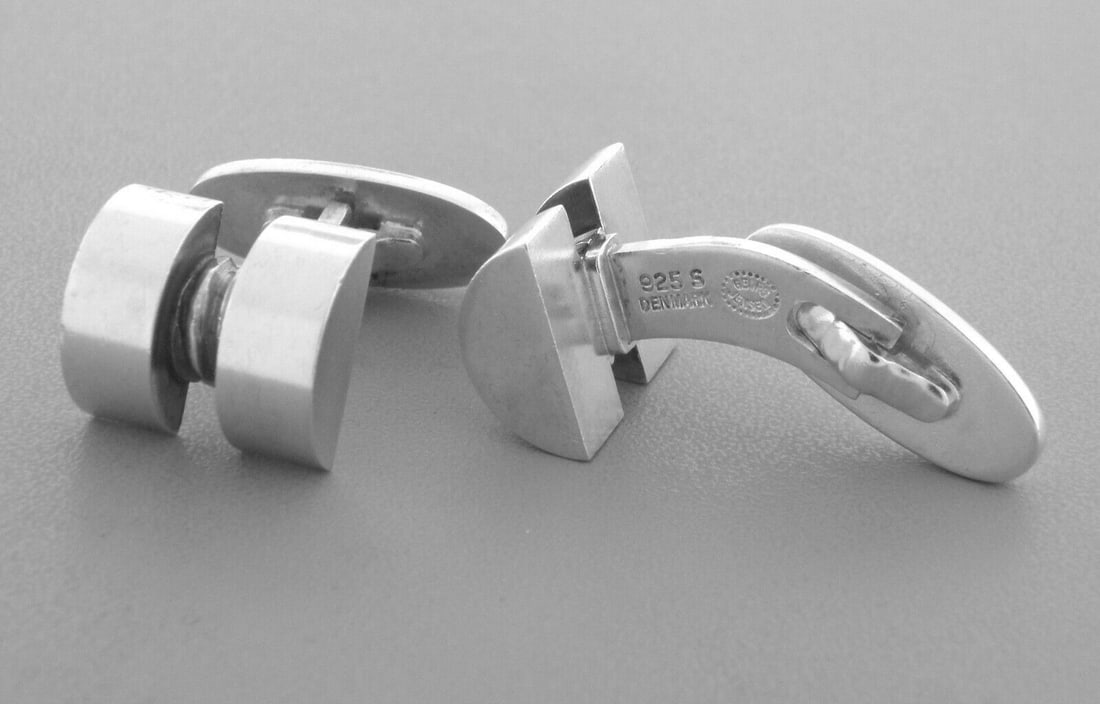 VINTAGE GEORG JENSEN STERLING SILVER SQUARE CUFFLINKS (1 of 2)