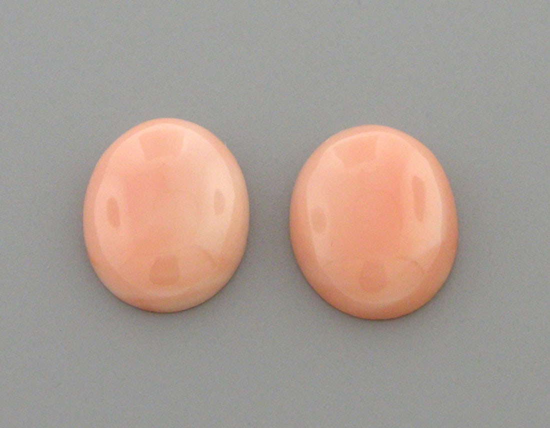 UNTREATED 13.65ct 16X12mm CORAL OVAL MATCHING PAIR (1 of 2)