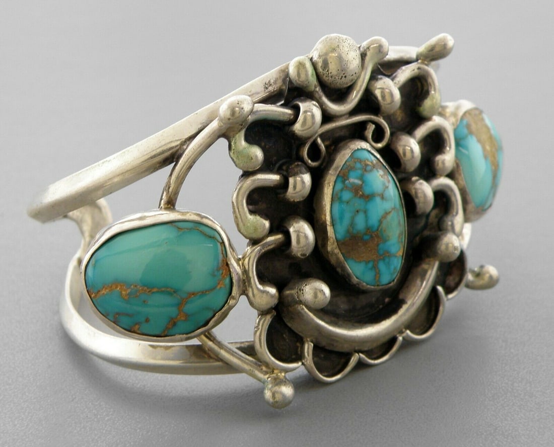 VINTAGE NAVAJO STERLING SILVER TURQUOISE CUFF BANGLE - 2
