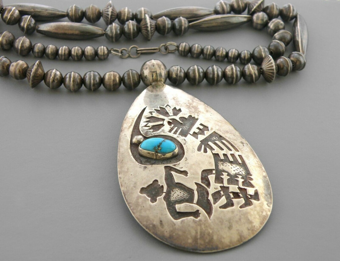 VINTAGE J BEGAY NAVAJO SILVER TURQUOISE NECKLACE (1 of 2)