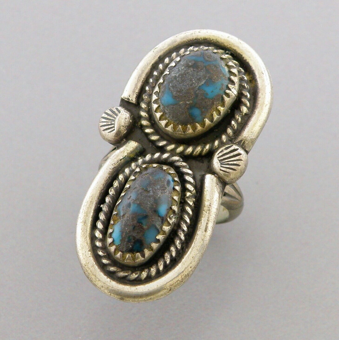 VINTAGE BEAUTIFUL NAVAJO STERLING SILVER DOUBLE TURQUOISE RING SIZE 5 (1 of 2)