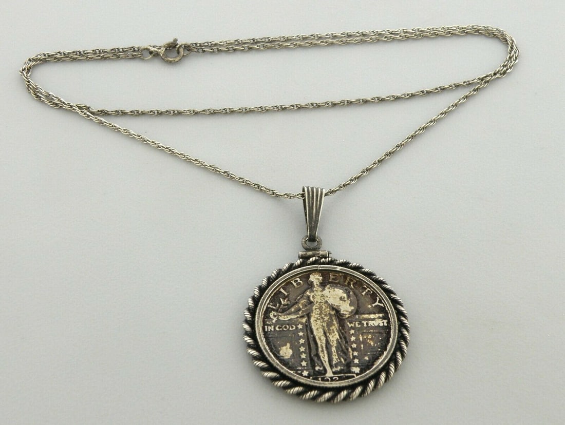 VINTAGE SILVER 1925 STANDING LIBERTY QUARTER NECKLACE: VINTAGE 1925 QUARTER NECKLACE Vintage 1925 standing libery quarter pendant necklace Chain Measures 18" Pendant measures 1.14" in diameter Vintage, Pre-owned, in good condition for it's age, please ref