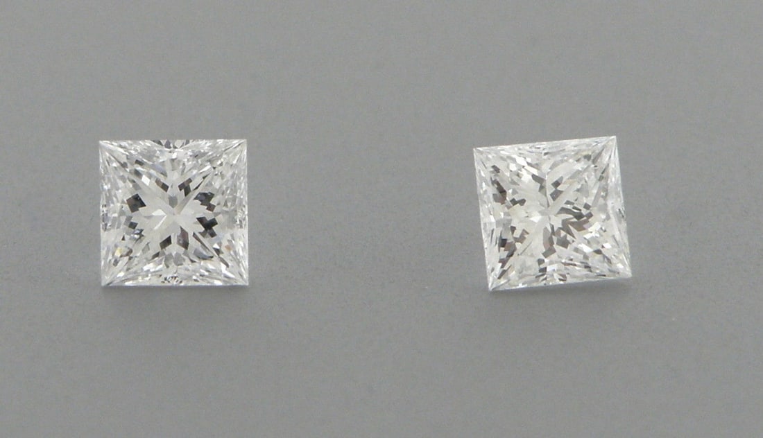 2.5mm MATCHING PAIR PRINCESS UNTREATED DIAMOND F VVS1: LOOSE NATURAL UNTREATED DIAMONDSale is for 2 princess cut natural untreated earth mined diamondsMatching pairDiamonds measures 2.5mm x 2.5mmDiamonds are F color VVS1 clarityNew, never used before, per