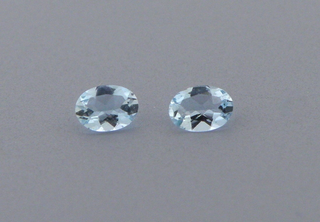 5x3mm MATCHING PAIR OVAL CUT LOOSE NATURAL AQUAMARINE (1 of 1)