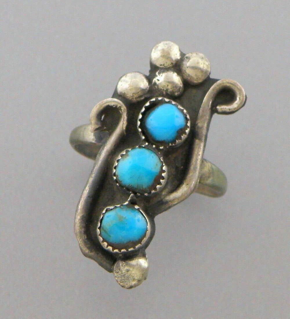 VINTAGE BEAUTIFUL NAVAJO STERLING SILVER TURQUOISE RING (1 of 2)