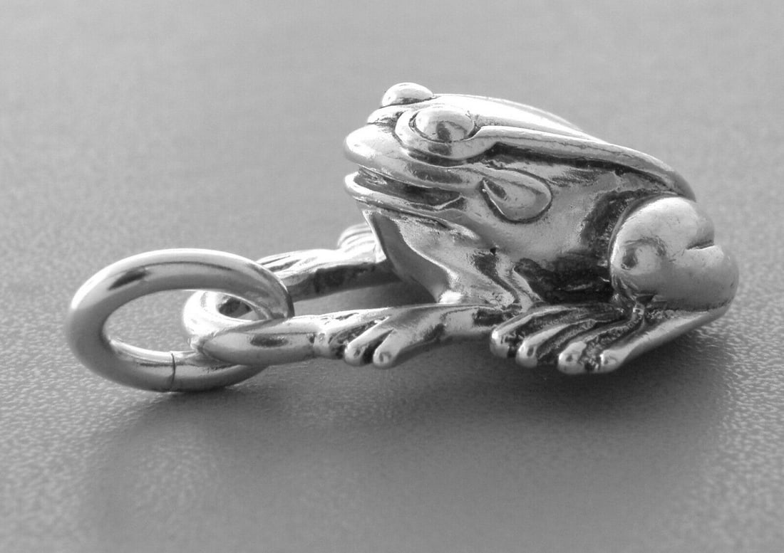 KIESELSTEIN CORD STERLING SILVER FROG PENDANT (1 of 2)