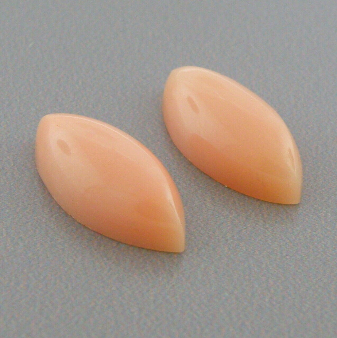 NATURAL MATCHING PAIR MARQUISE CABOCHON BLUSH PINK CORAL 15X7mm: NATURAL SEA CORAL, MATCHING PAIR Natural marquise cabochon blush pink coral Matching pair, sale is for 2 6.24ct Measures apx 15mm x 7mm New old stock, never used purchased years ago from Italy Beautif