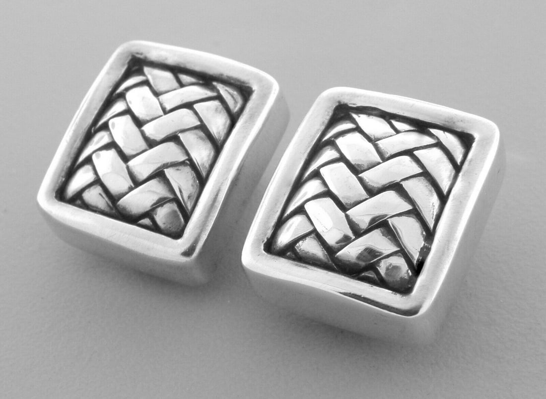 KIESELSTEIN CORD STERLING SILVER WOVEN DESIGN EARRINGS: KIESELSTEIN CORD STERLING SILVER EARRINGS Measures 0.72" H x 0.62" W Kieselstein cord Sterling Basketweave Earrings Pre-owned, in good condition, please refer to pics Stamped KIESELSTEIN CORD 1996 MOO