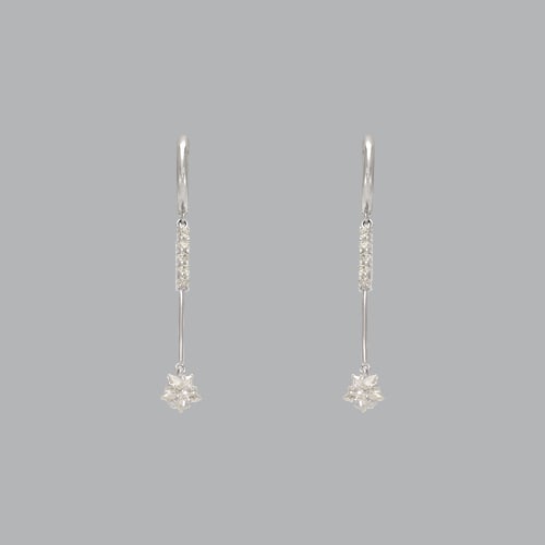 14K WHITE GOLD LADIES DROP DANGLE FLOWER CZ SET EARRING: 14K WHITE GOLD EARRINGS New 14K White Gold Earrings Measures: 41mm long and 12mm wide Set with CZ Earrings have a polish finish Post backings Stamp: 14k Avg Weight: 2.3g