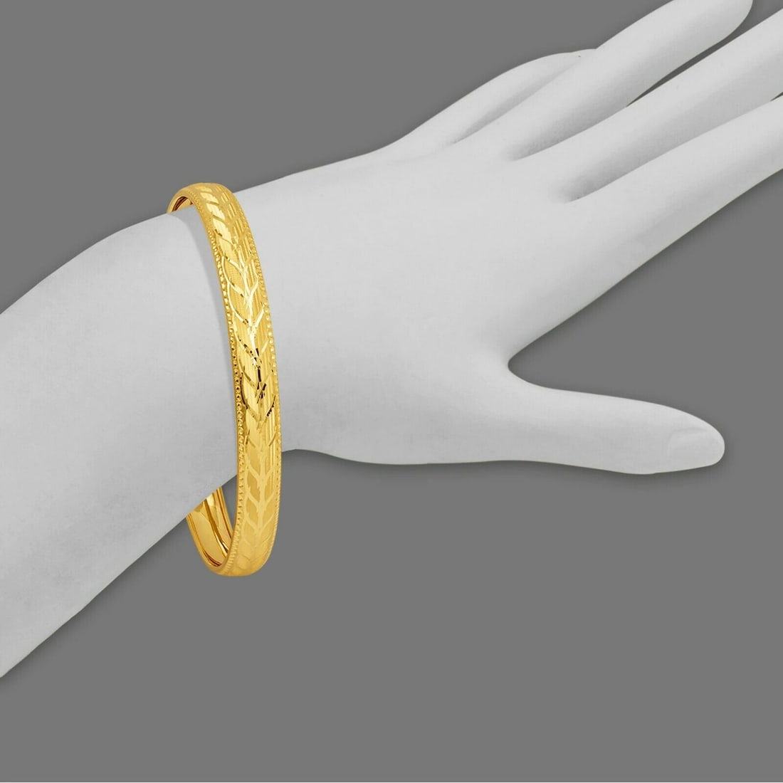 14K YELLOW GOLD LADIES DIAMOND CUT BANGLE BRACELET 8mm (1 of 2)
