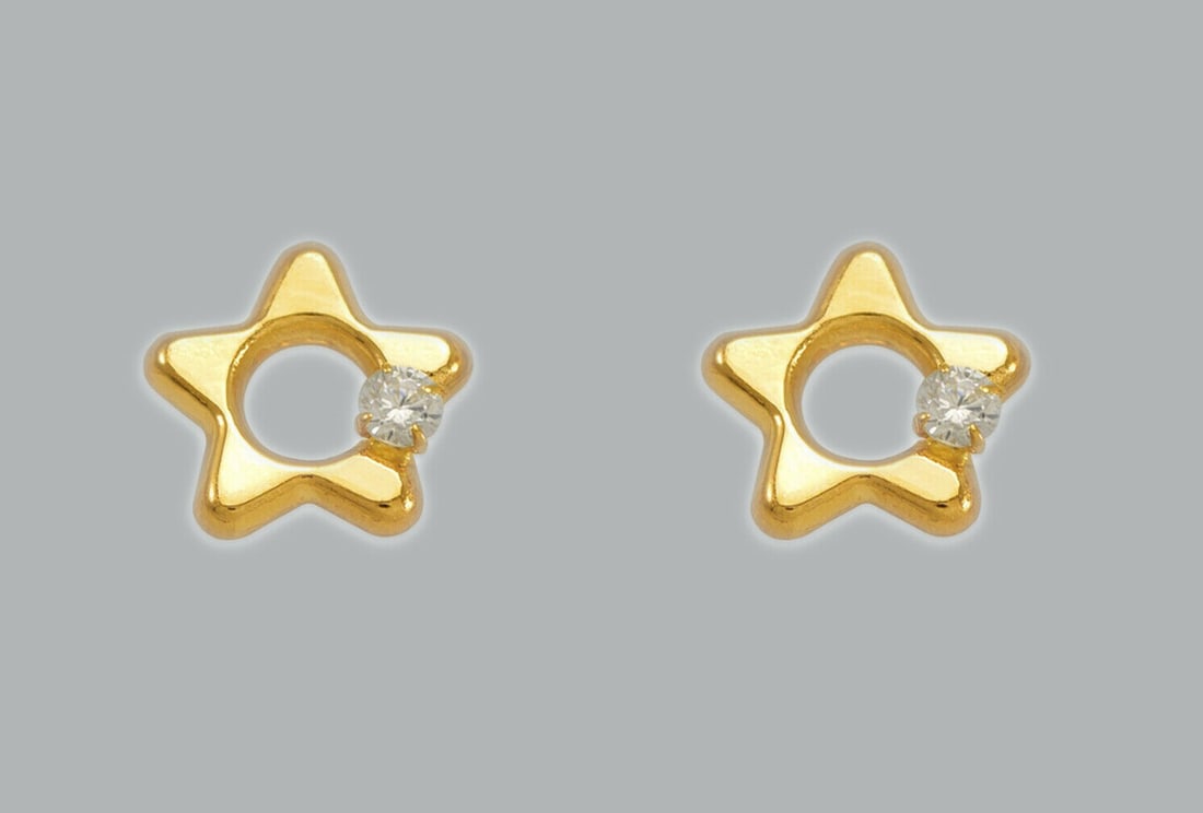 NEW 14K YELLOW GOLD STUD CZ EARRINGS SCREW BACK STAR: NEW 14K YELLOW GOLD STUD EARRINGS New 14K Yellow Gold Earrings Measures: 7mm Earrings with Cubic Zirconia Earrings have a polished finish Screw back Stamp: 14K