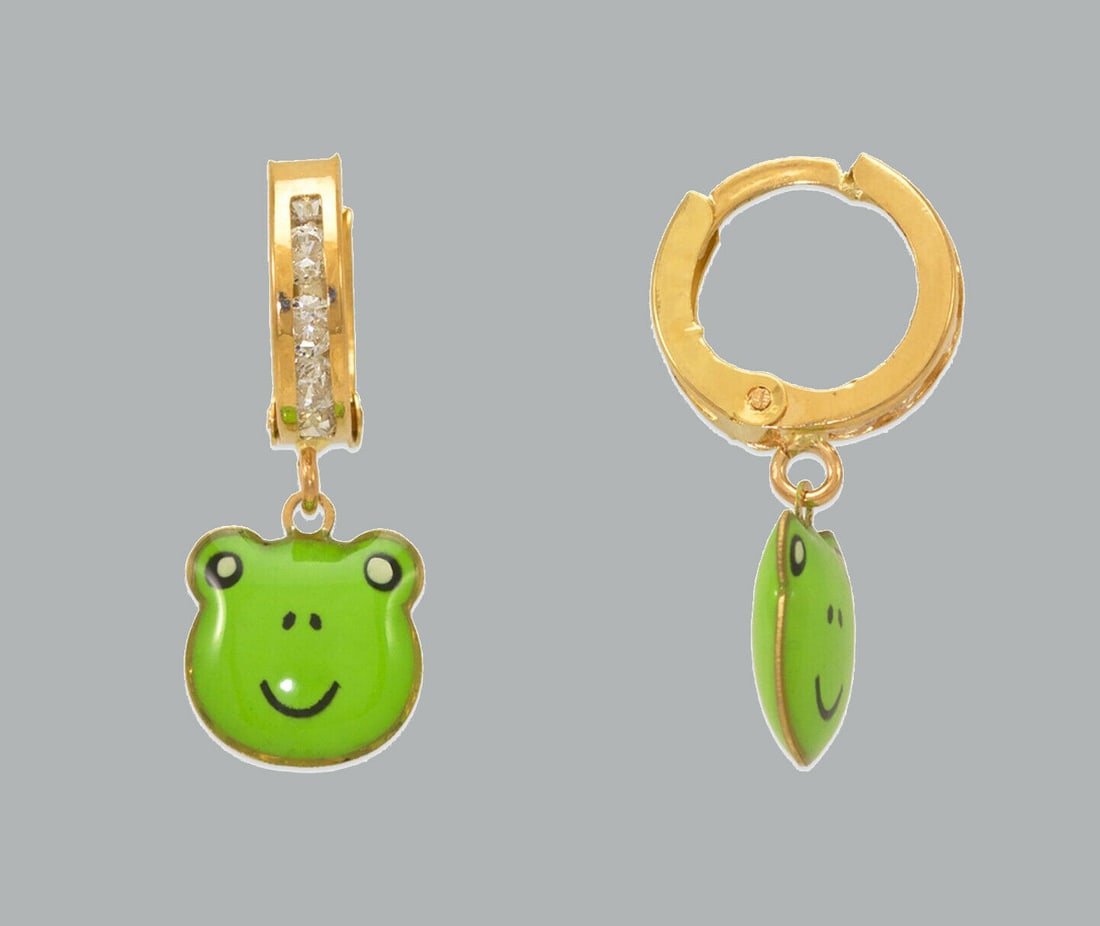 14K Y/ GOLD GIRL ENAMEL CZ DROP DANGLE EARRINGS TURTLE: NEW 14K YELLOW GOLD EARRINGS New 14K Yellow Gold Earrings Measures: 20x8mm Earrings with Cubic Zirconia & Enamel Earrings have a polished finish Snap closure Stamp: 14K Apx 1 gram