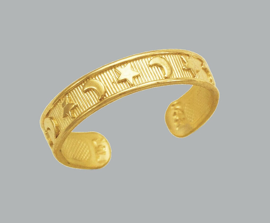 NEW 14K YELLOW GOLD LADIES KNUCKLE TOE RING MOON STAR: NEW 14K YELLOW GOLD TOE RING New 14K Yellow solid gold toe ring Toe ring size is adjustable Measures 4mm wide Polished Finish Apx Weight: 0.9g