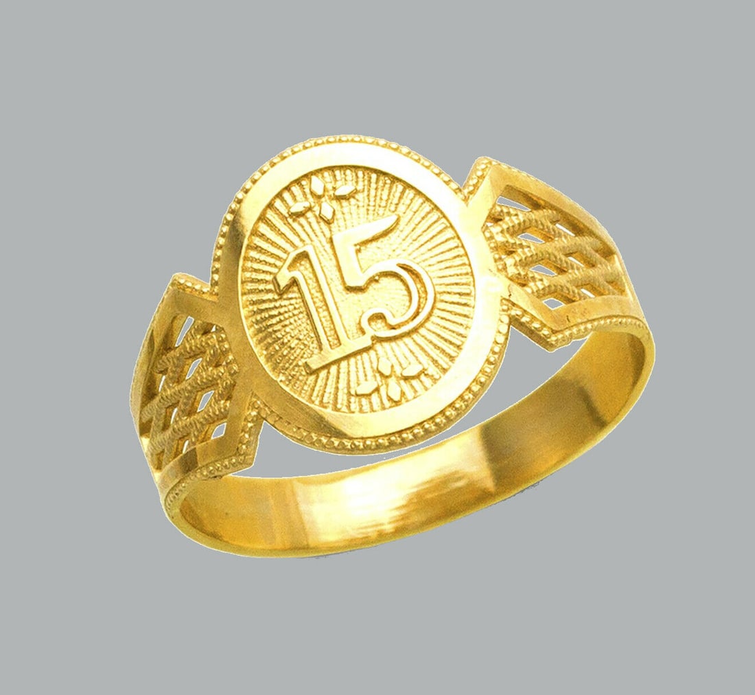 NEW 14K YELLOW GOLD LADIES FANCY RING 15 ANOS FILIGREE: NEW 14K YELLOW GOLD RING New 14K Yellow solid gold ring Ring size 7 Measures 13mm wide on top Polished Apx Weight: 2.5g