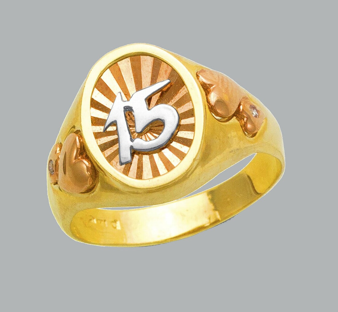 NEW 14K TRI COLOR GOLD LADIES FANCY RING 15 ANOS: NEW 14K TRI COLOR GOLD RING New 14K Tri color solid gold ring Ring size 7 Measures 14mm wide on top Polished Apx Weight: 5.3g