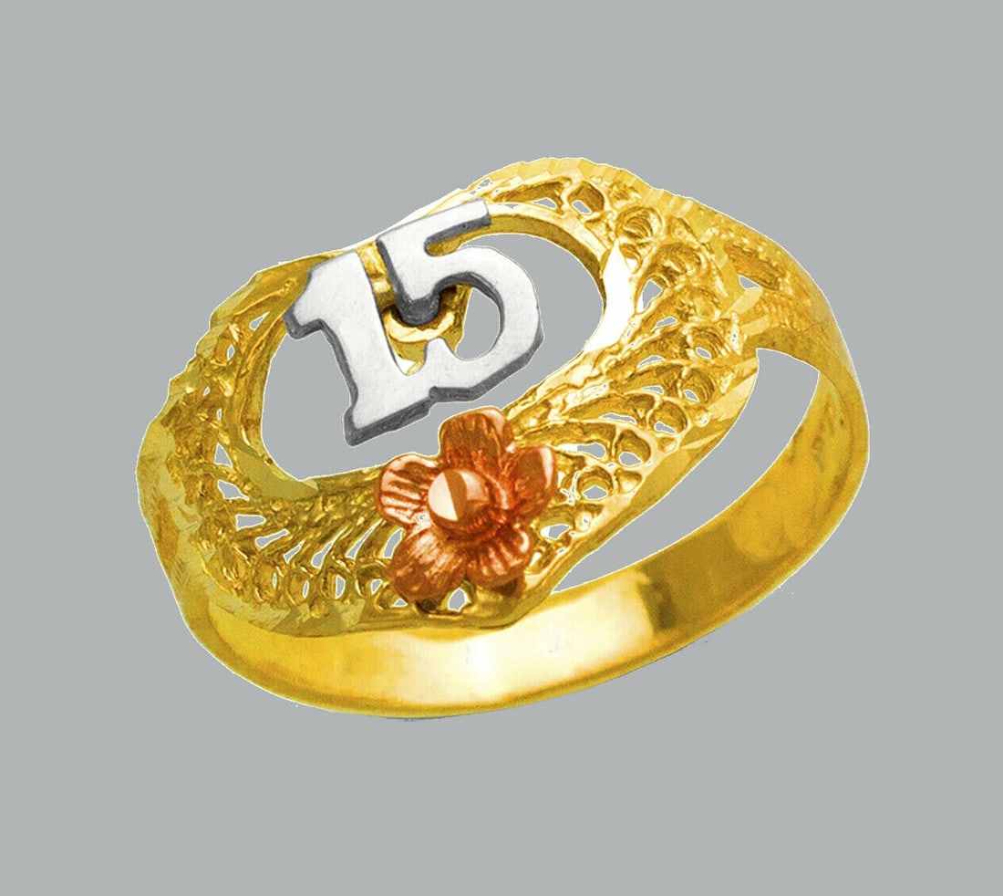 NEW 14K TRI COLOR GOLD LADIES FANCY RING 15 ANOS HEART: NEW 14K TRI COLOR GOLD RING New 14K Tri color solid gold ring Ring size 7 Measures 13mm wide on top Polished Apx Weight: 2g