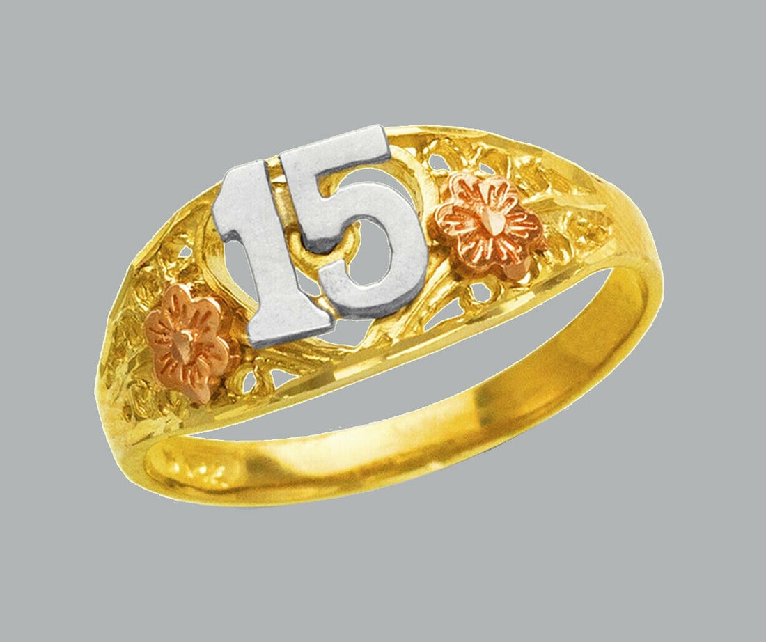 NEW NEW 14K TRI COLOR GOLD LADIES FANCY RING 15 ANOS: NEW 14K TRI COLOR GOLD RING New 14K Tri color solid gold ring Ring size 7 Measures 8mm wide on top Polished Apx Weight: 2.1g