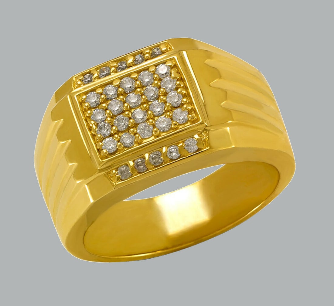 NEW 14K SOLID YELLOW GOLD MENS CZ CLUSTER RING: NEW 14K YELLOW GOLD CZ RING New 14K Yellow solid gold ring Ring size 10 Measures 14mm wide in front Cubic Zirconia Polished Finish Apx Weight: 13.3g