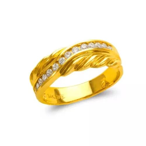 NEW 14K YELLOW GOLD MEN'S COUPLE CZ RING: NEW 14K YELLOW GOLD MEN'S COUPLE CZ RING 14K Yellow Gold Size 7 Approx.7mm Wide High Polished/Cubic Zirconia Available as a Couple Set: Ladies Ring Weight: 5.4 Grams