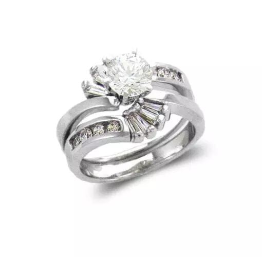 NEW 14K WHITE GOLD LADIES FASHION SOLITAIRE CZ RING: NEW 14K WHITE GOLD LADIES FASHION SOLITAIRE CZ RING 14K White Gold Size 7 Approx. 6mm Center, 6mm Bands High Polished/Cubic Zirconia Two-Piece Ring Available in Yellow Gold Weight: 7.4 Grams