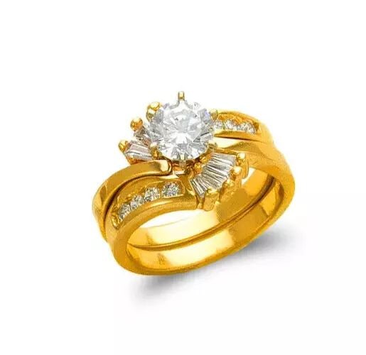 NEW 14K YELLOW GOLD LADIES FASHION SOLITAIRE CZ RING: NEW 14K YELLOW GOLD LADIES FASHION SOLITAIRE CZ RING 14K Yellow Gold Size 7 Approx. 6mm Center, 6mm Bands High Polished/Cubic Zirconia Two-Piece Ring Available in White Gold Weight: 7.5 Grams