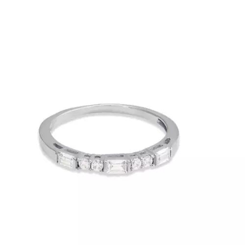 NEW 14K WHITE GOLD LADIES FANCY BAND CZ RING: NEW 14K WHITE GOLD LADIES FANCY BAND CZ RING 14K White Gold Approx. 2mm High Polished/Cubic Zirconia Available in Yellow Gold Weight: 1.6 Grams