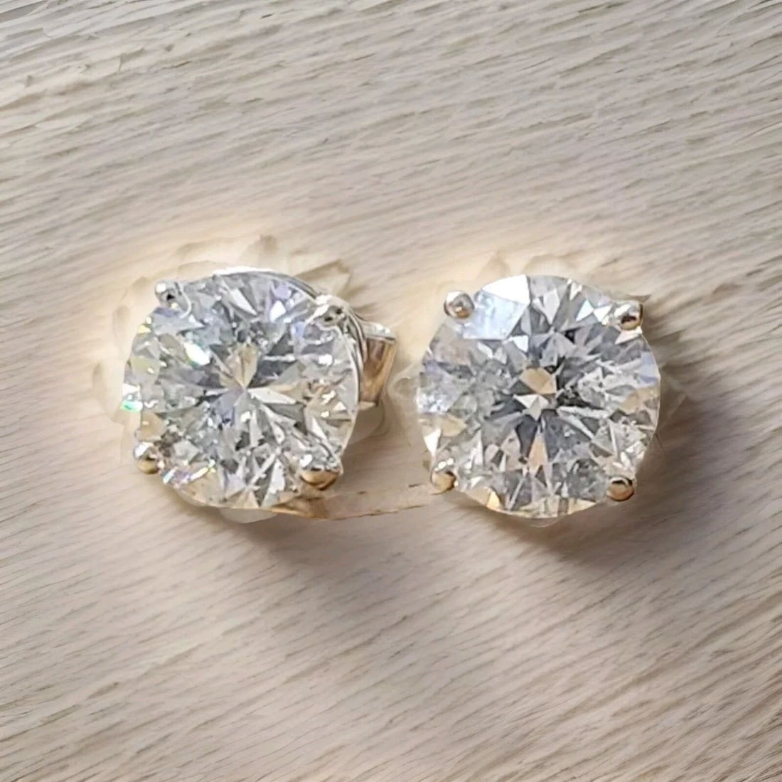 VINTAGE 14K WHITE GOLD STUDS EARRINGS 5.18CT. NATURAL ROUND DIAMOND (1 of 2)