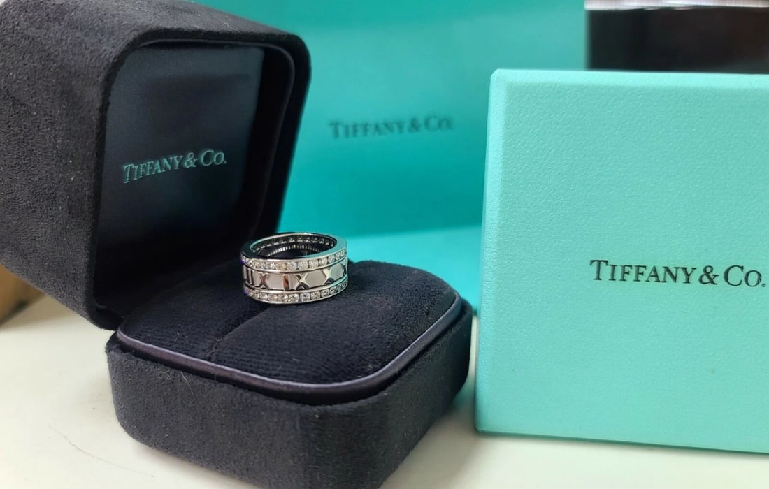 1.50CT. TIFFANY & CO ATLAS 18K ROMAN NUMERAL ROUND DIAMOND RING BAND SIZE 5.5 (1 of 2)